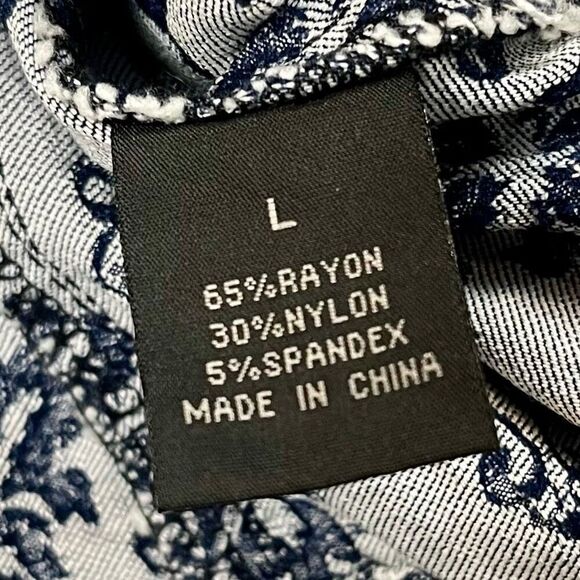 Baccini Floral Denim Style Sleeveless Button Down Collard Vest Large - Picture 6 of 9